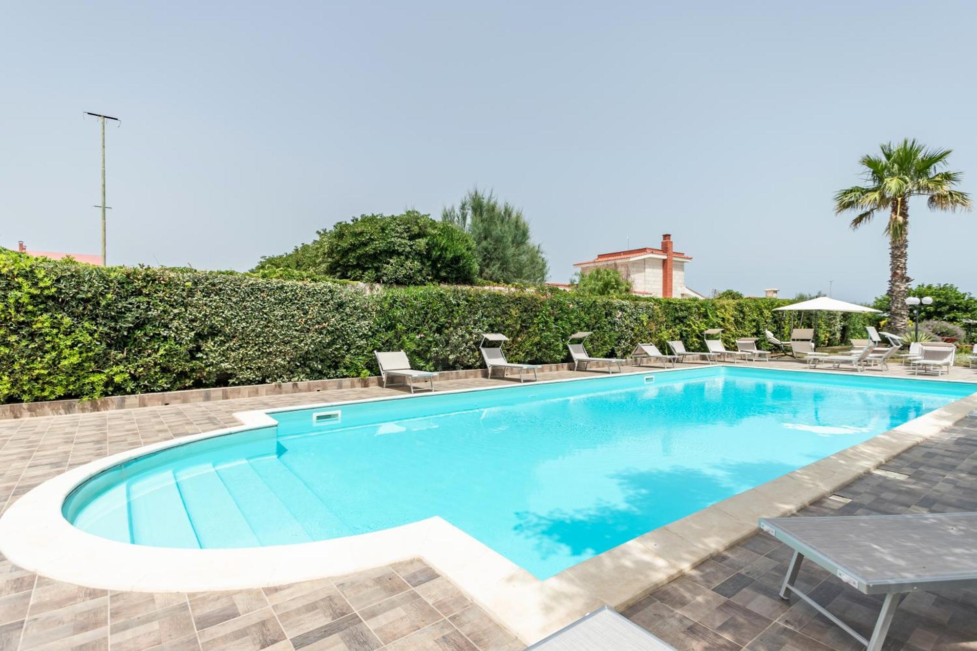 Pietramare Luxury Suites Bari Exterior foto